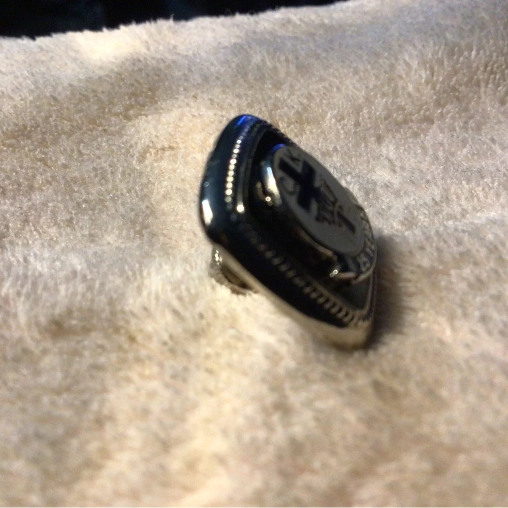 The Unbranded Brand silver tone